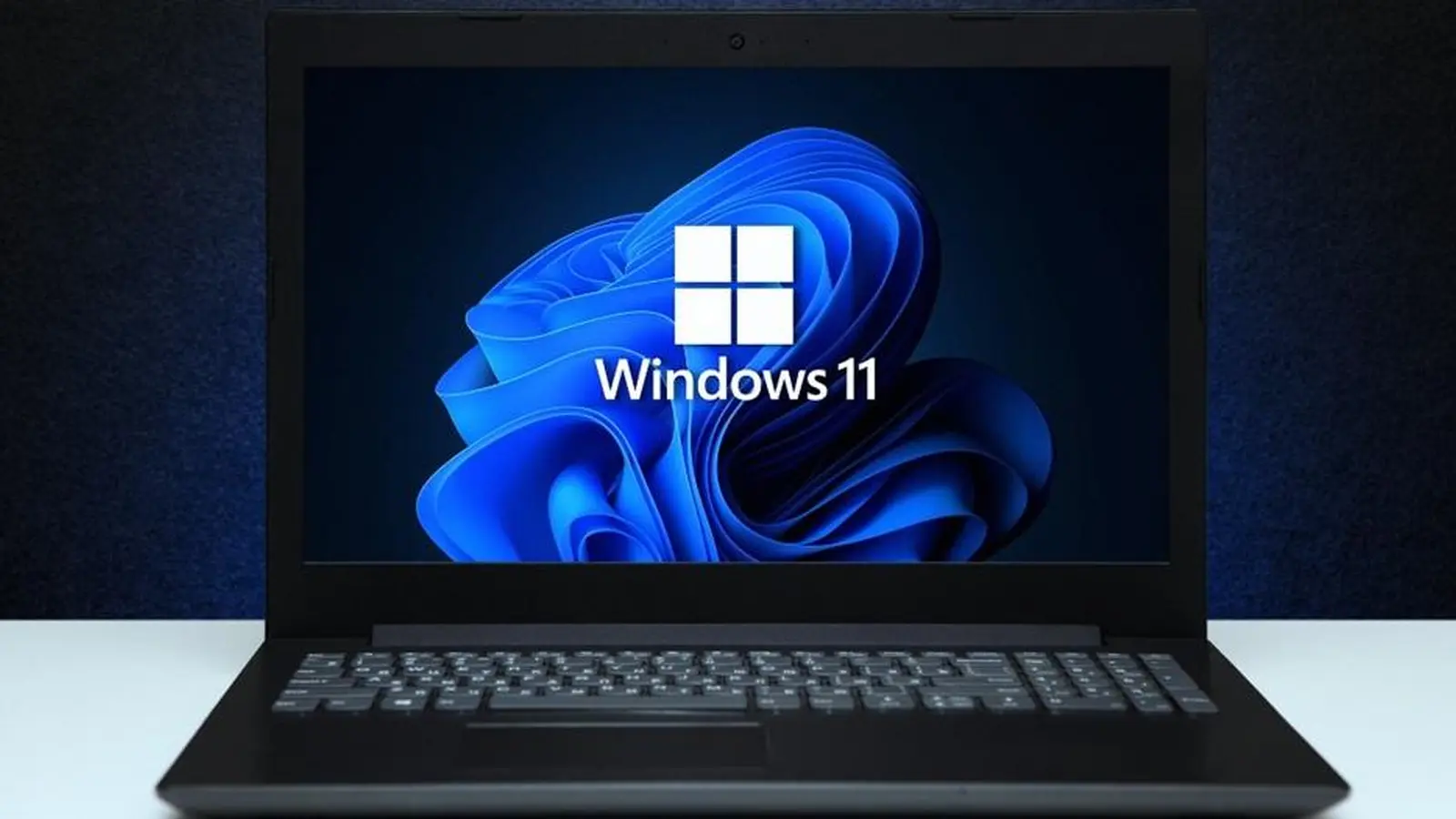 Windows 11 compressé pour tenir sur un CD de 700 Mo