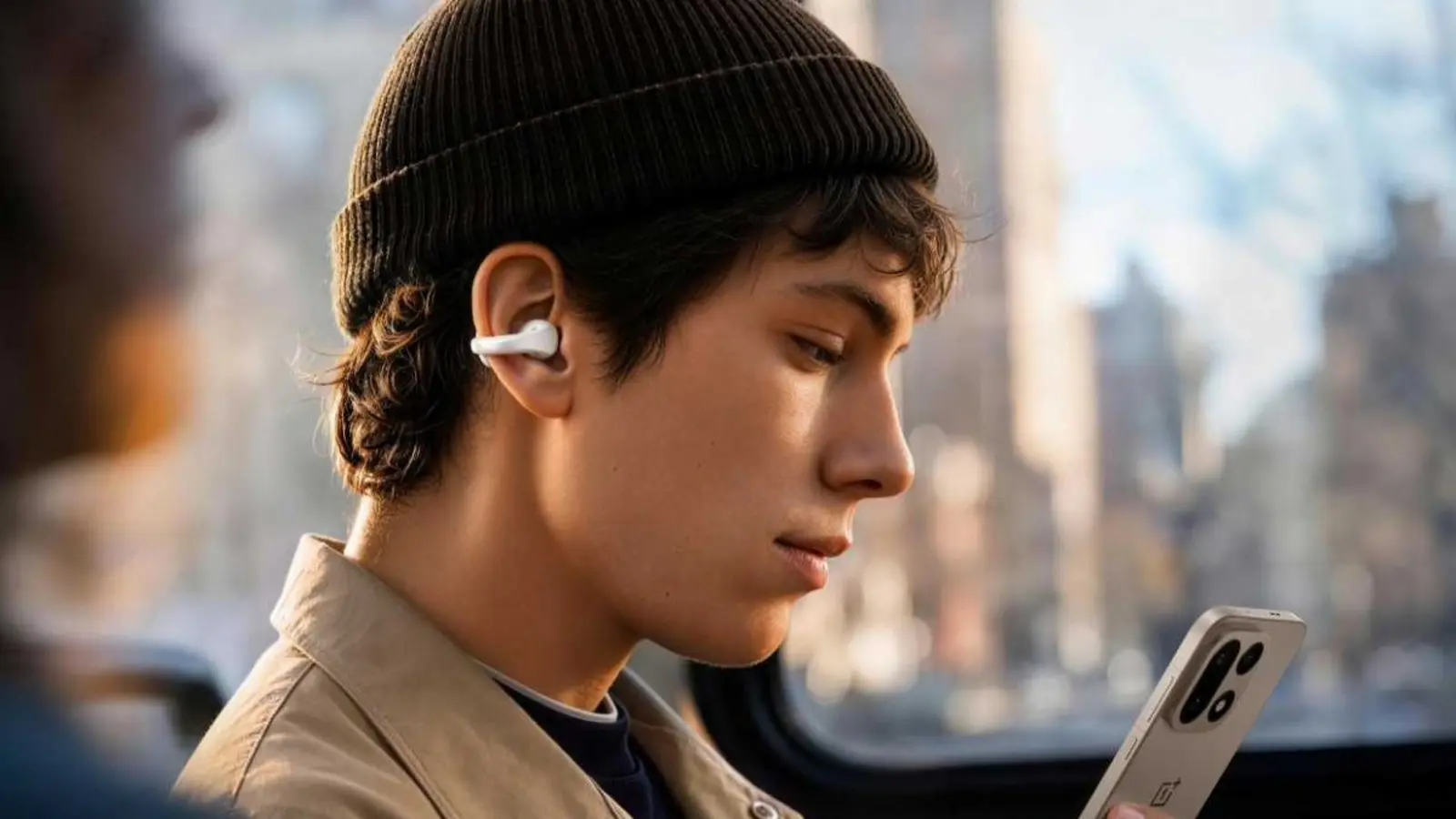 OnePlus Buds Clip : des écouteurs ouverts dévoilés