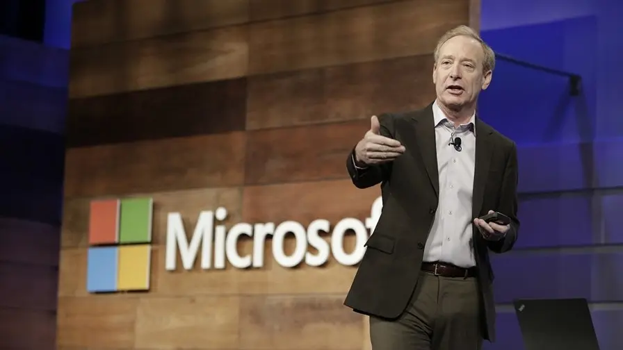 Microsoft confie ses communications à Brad Smith