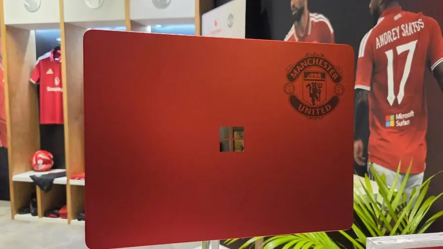 Microsoft et Qualcomm lancent un Surface aux couleurs de MU