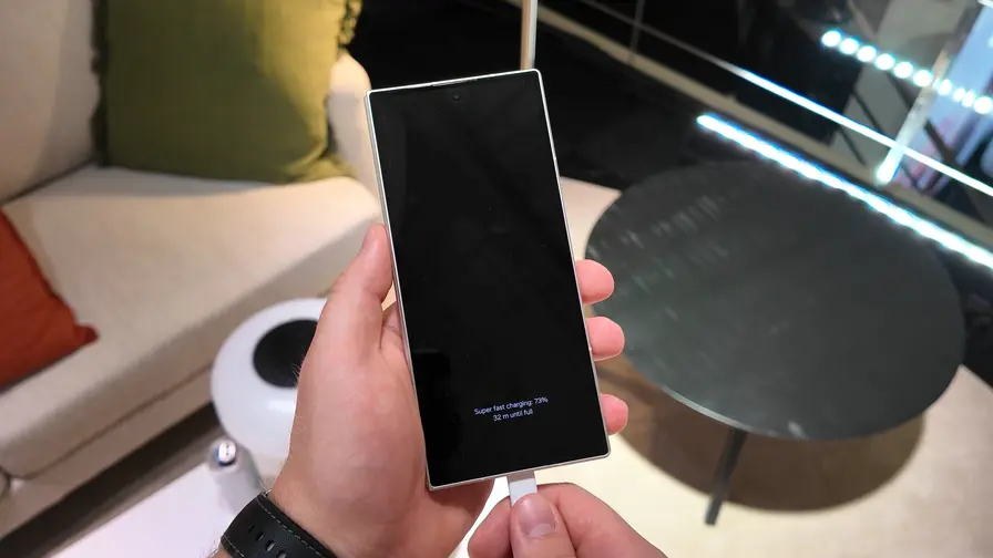 Galaxy S27 Ultra : recharge plus rapide grâce à l’IA