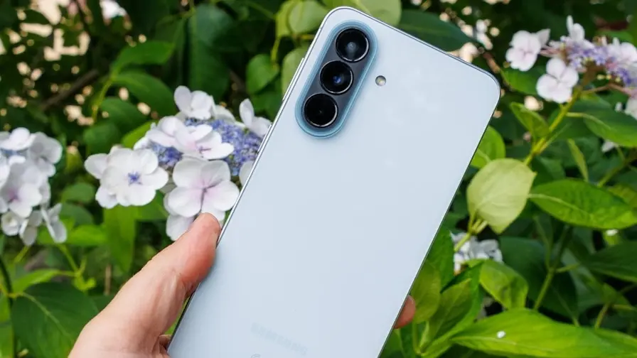 Galaxy A58 : Samsung miserait sur un bloc photo stable