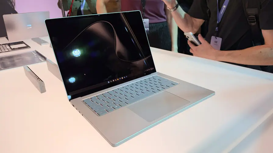 Surface Laptop Ultra : précommandes dès 2 599 dollars