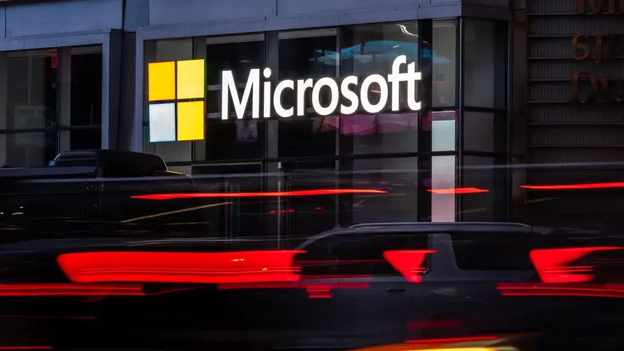 Le compte X de Microsoft piraté via le faux Clippy